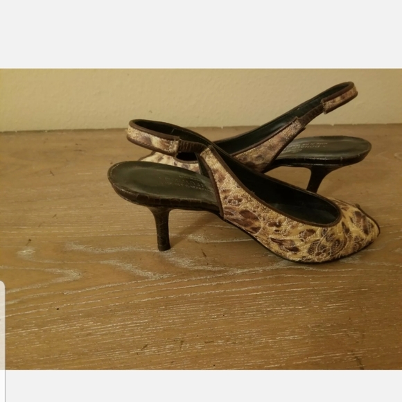Donald J  Pliner Leapard Print slink-back heels 6M - Picture 3 of 3